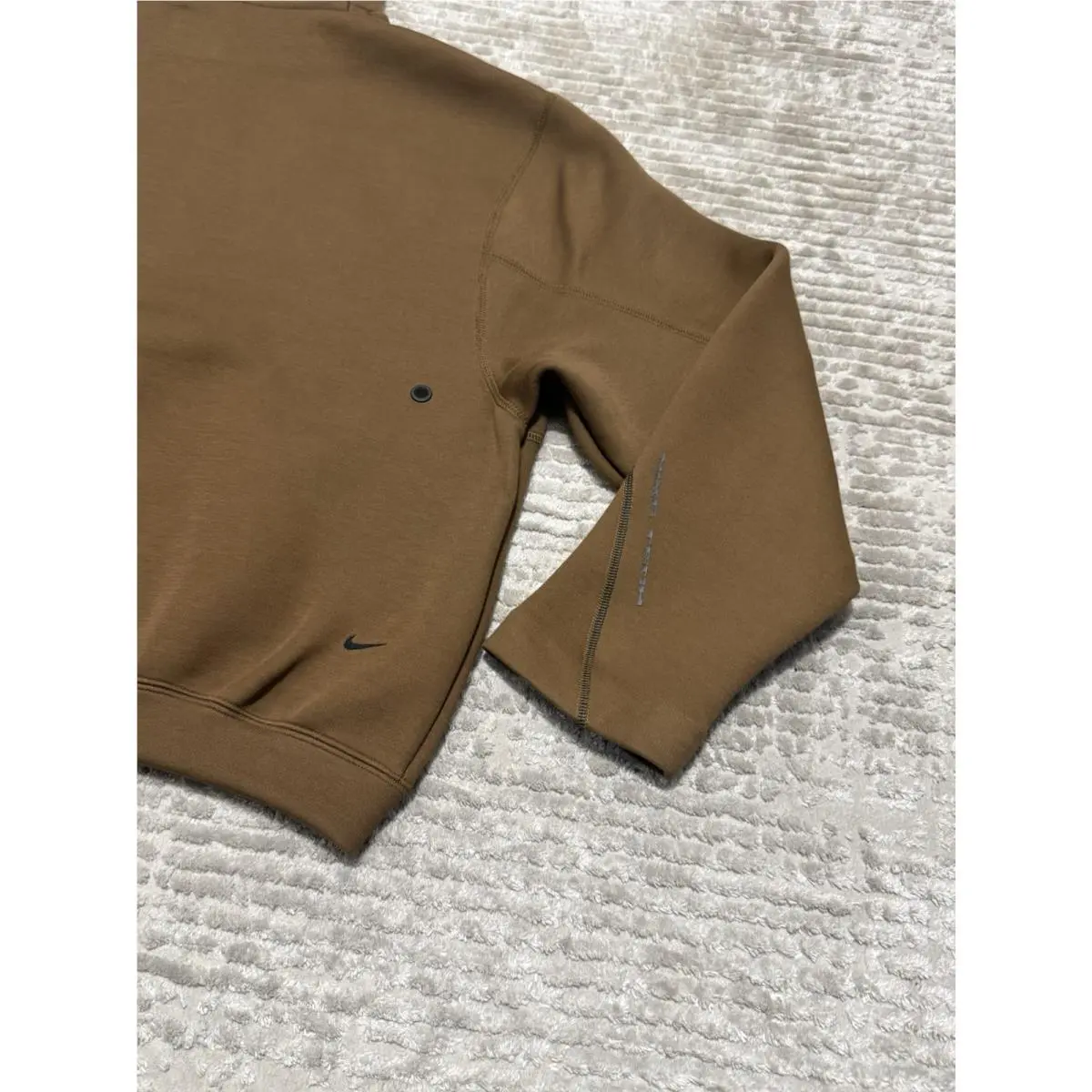 Nike clothing - Brown 4