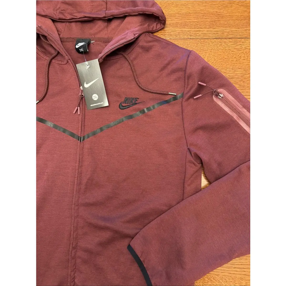 Nike clothing - Burgundy 2