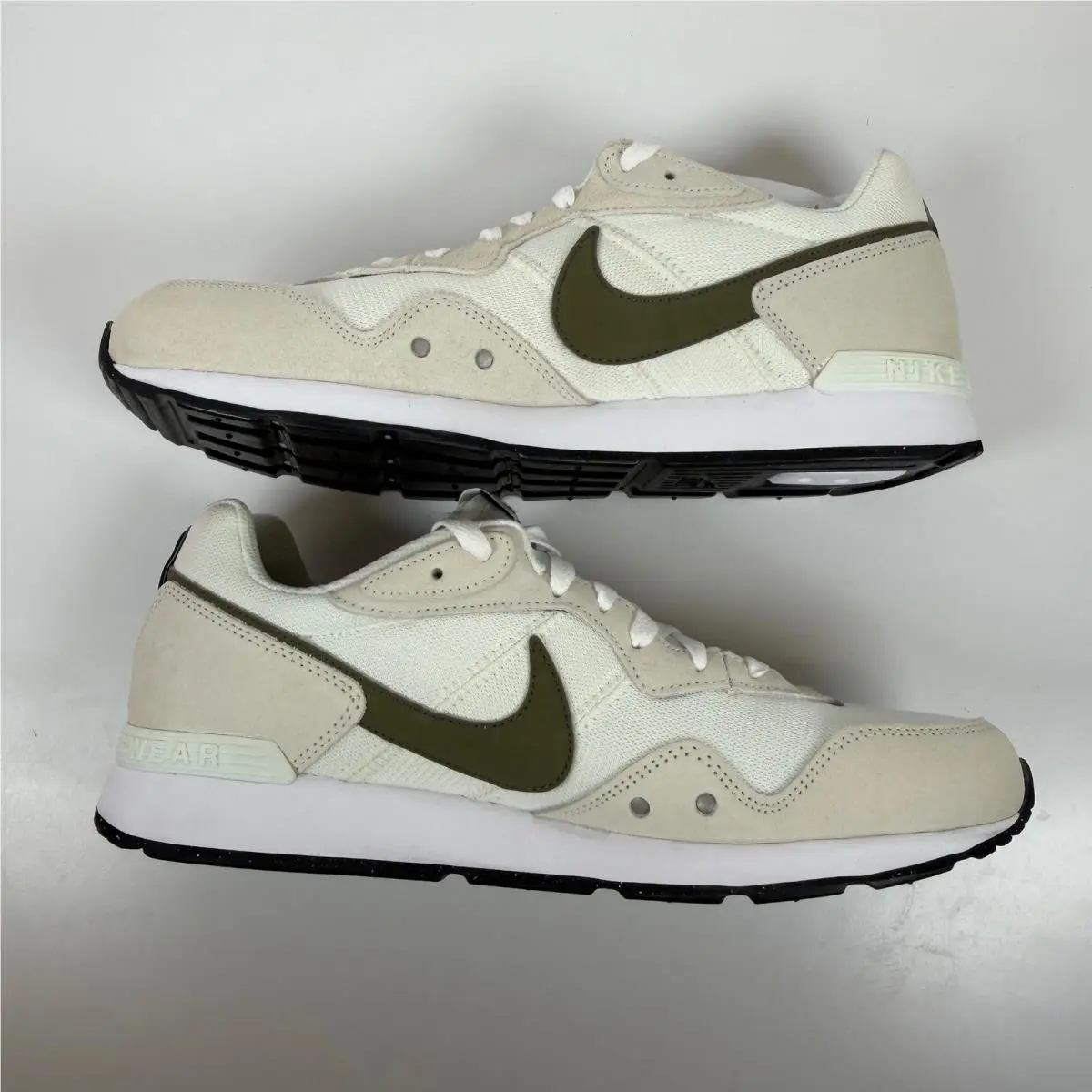 Nike shoes - Venture Runner - Venture Runner - White 1