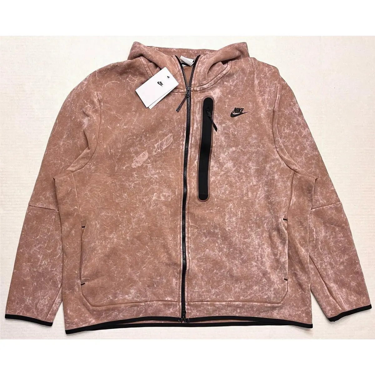 Nike clothing - Brown (UPC: 195868489347) 0