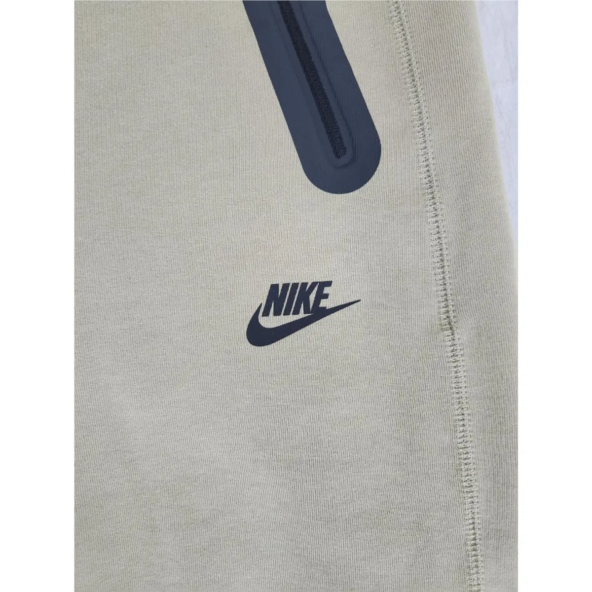 Nike clothing - Nike Tech - Tech - Neutral Olive 2