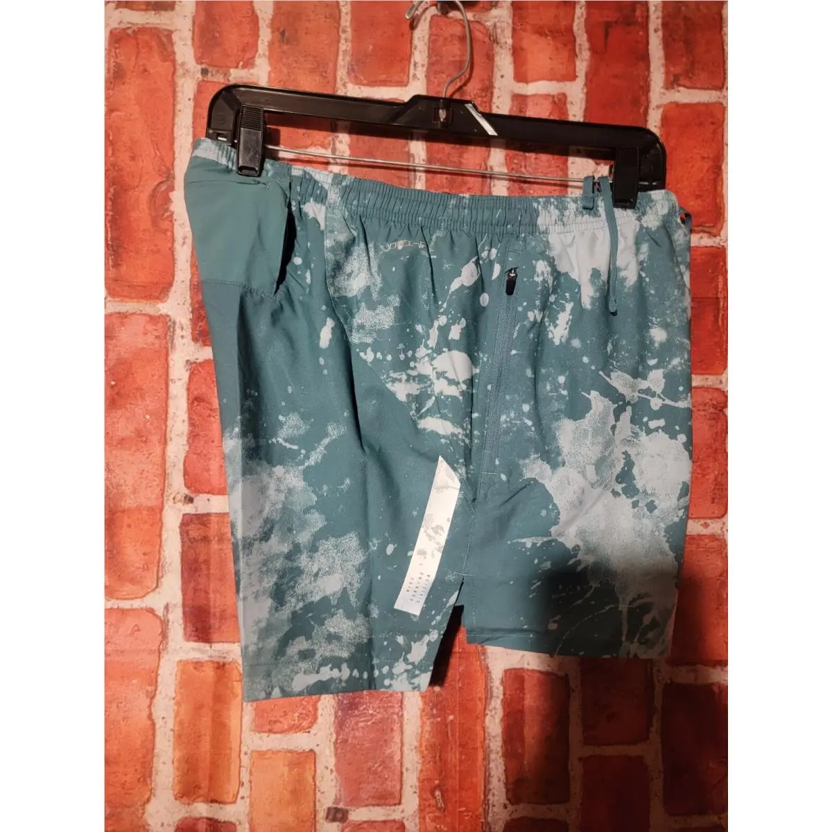 Nike clothing - Nike Run Division - Run Division - DV9272-379 - Green 2