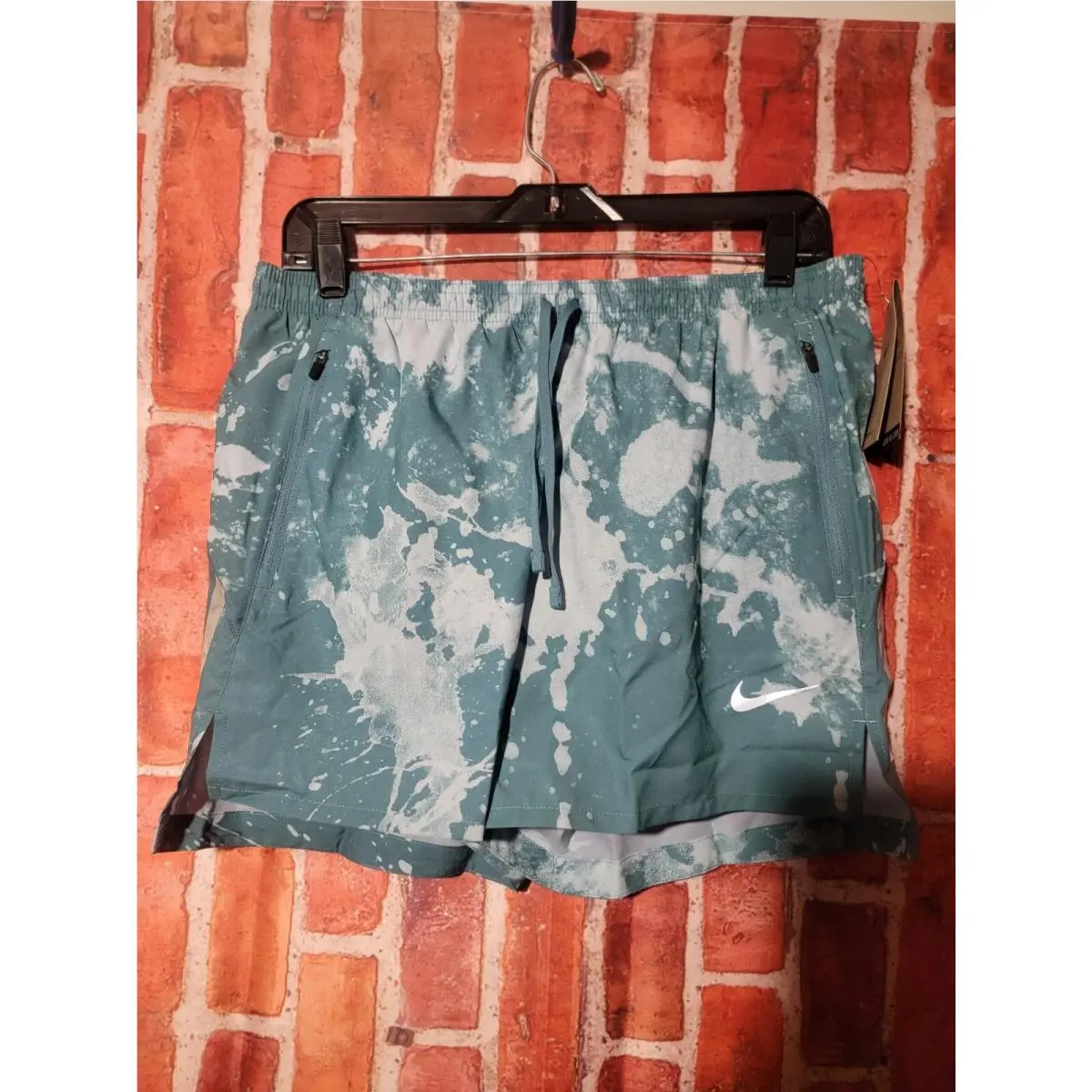 Nike clothing - Nike Run Division - Run Division - DV9272-379 - Green 3