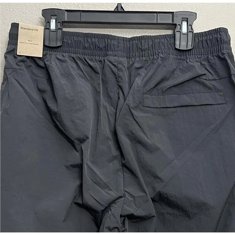 Nike clothing - Nike Air Jordan 23 Engineered Woven Pants - DV7699-022 - Atmosphere Grey (UPC: 196155381344) 4