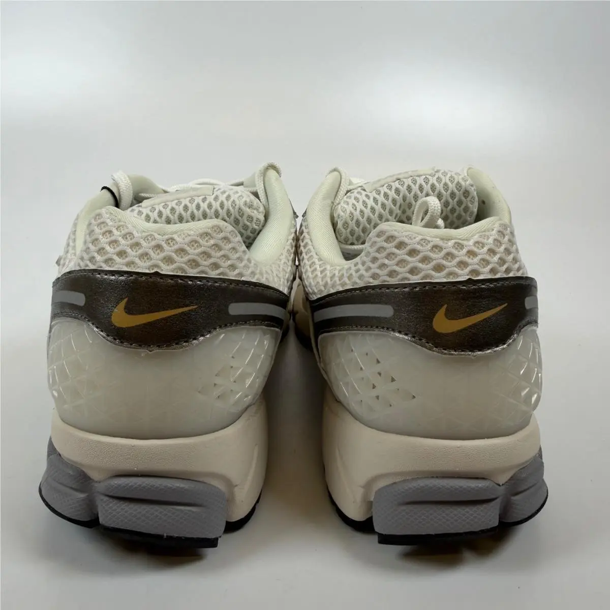 Nike shoes - Nike Zoom Vomero 5 Platinum Tint Metallic Gold HJ7247-099 - Gold 3