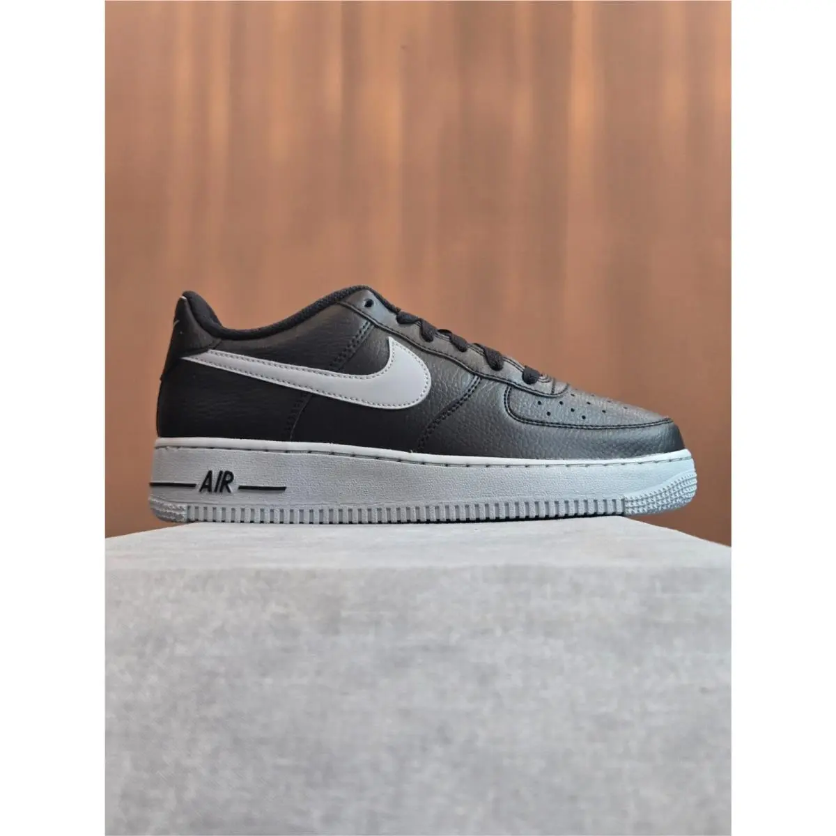 Nike Air Force 1 - Black Wolf Grey HQ3807-001 Size 6Y Women`s 7.5