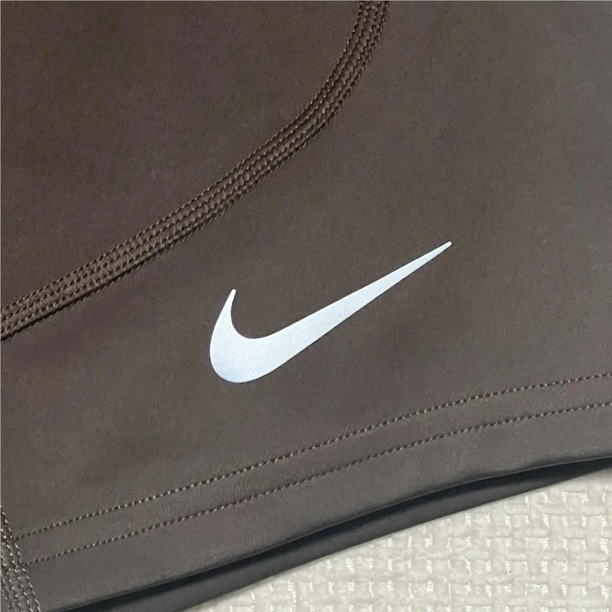 Nike clothing - Men`s Dri-FIT 1/2-Length Running Tights - IF2040 IF2040-010 - Brown (UPC: 198488521527) 4