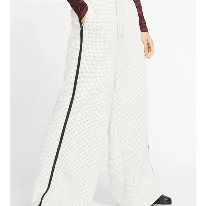 Nike clothing - White 13
