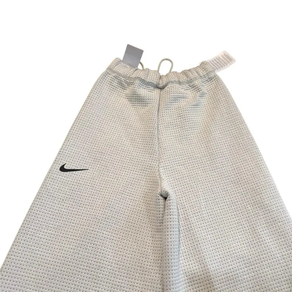 Nike clothing - White 2