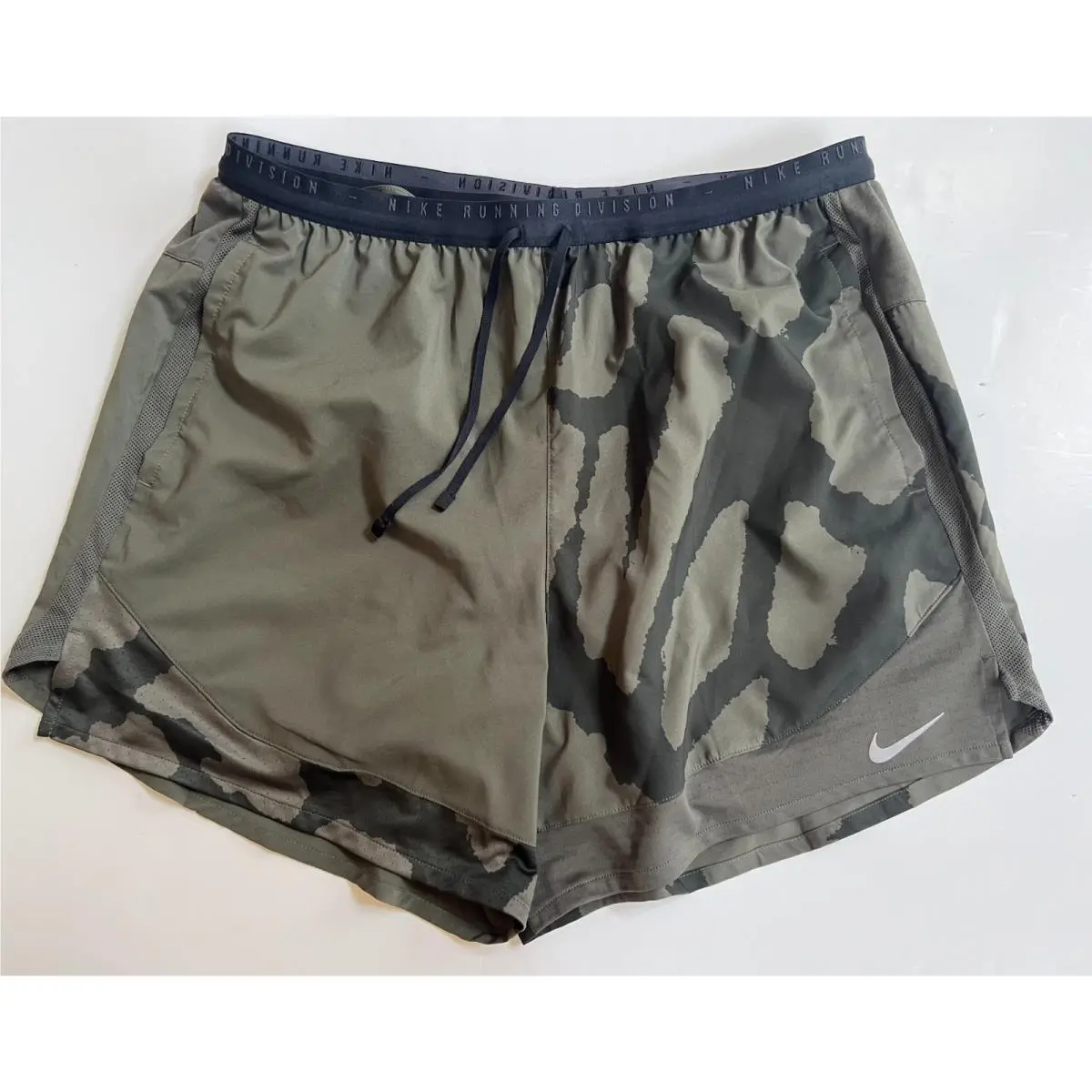 Nike clothing - Nike Stride Run Division 2 in 1 shorts - DQ4761-010 - Multicolor 7