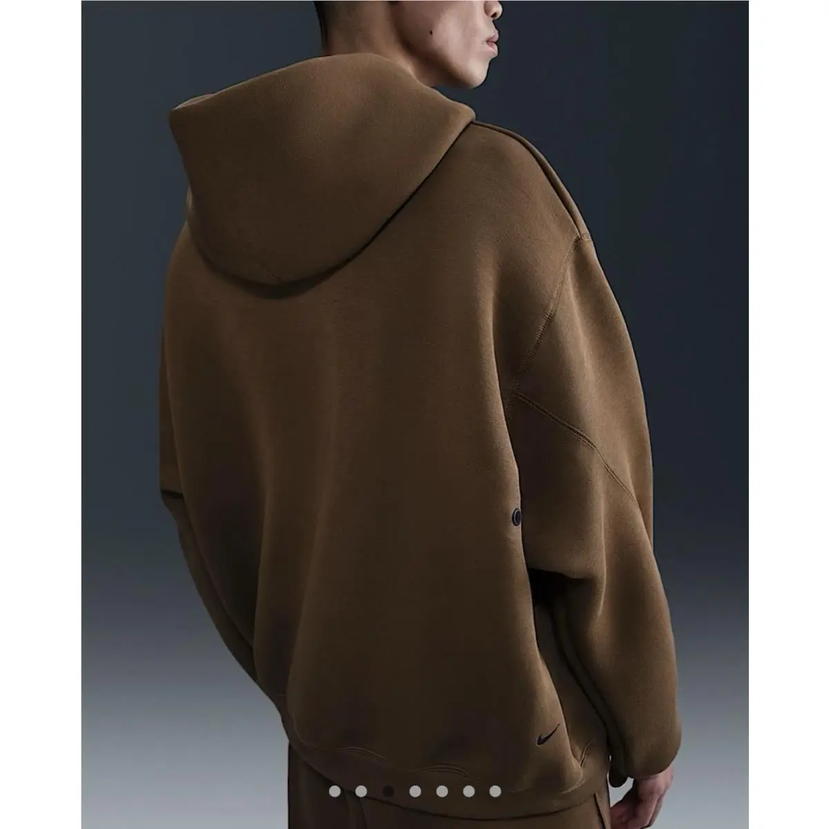 Nike clothing - Brown 1
