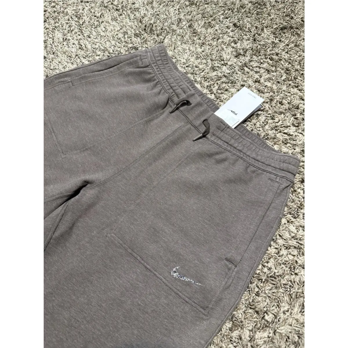 Nike clothing - Brown 1