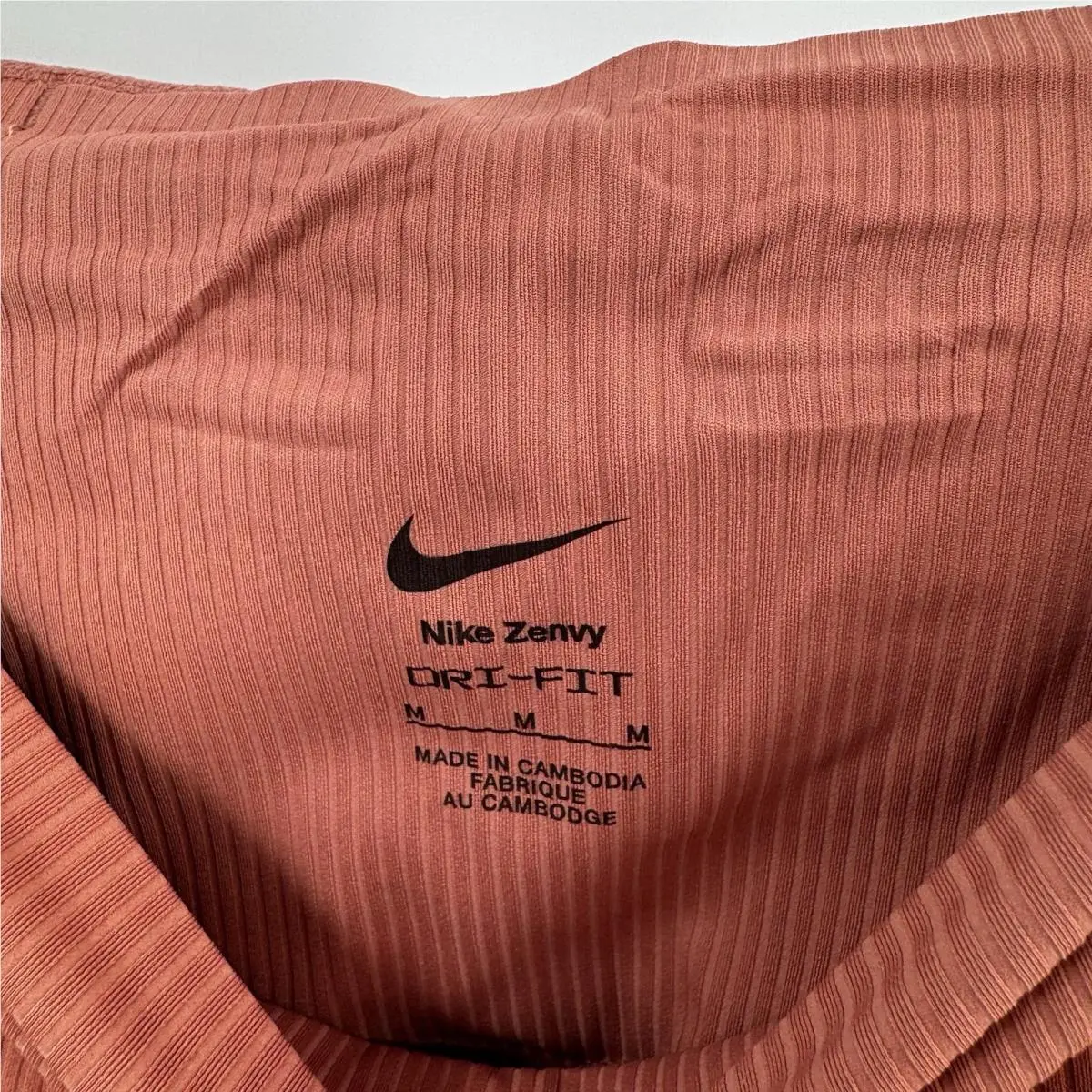 Nike clothing - Canyon Pink 6
