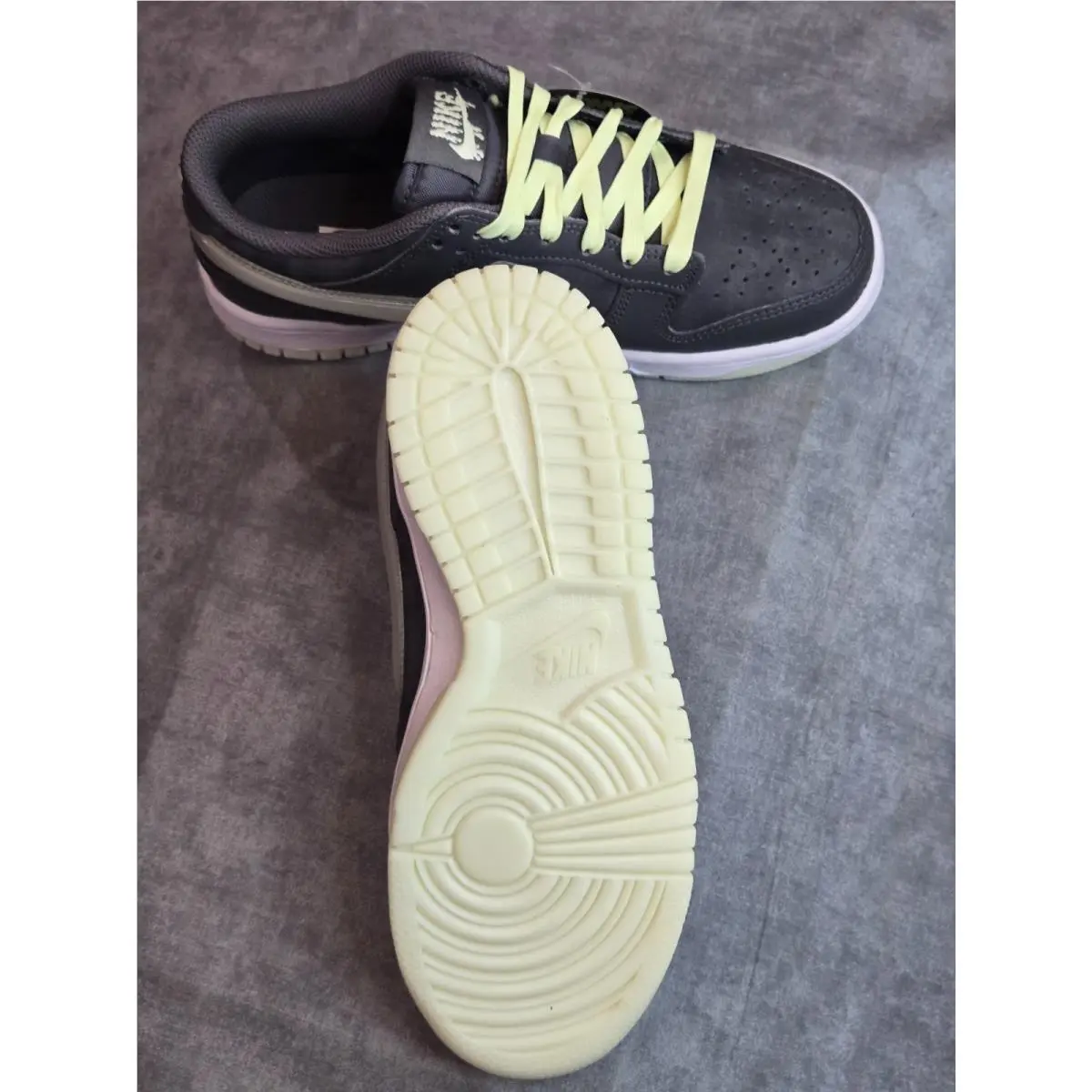 Nike shoes - Nike Dunk Low - Dunk Low - HQ3569-068 - Gray 3