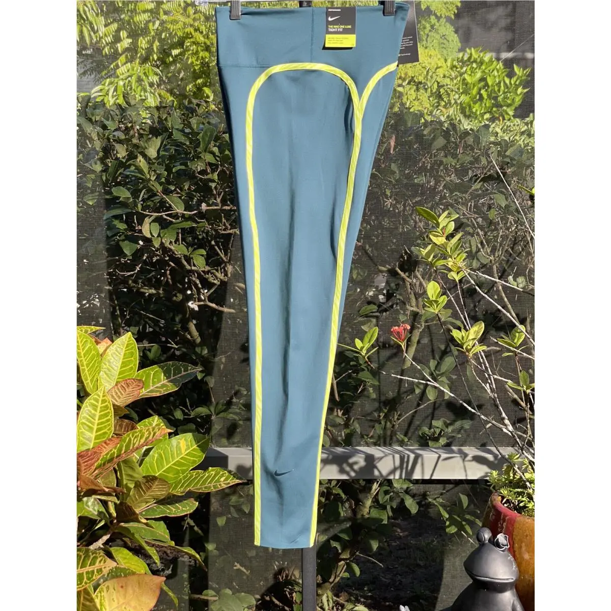 Nike Dri-fit Luxe Mid-rise Leggings XL Green-yellow CZ9210-393