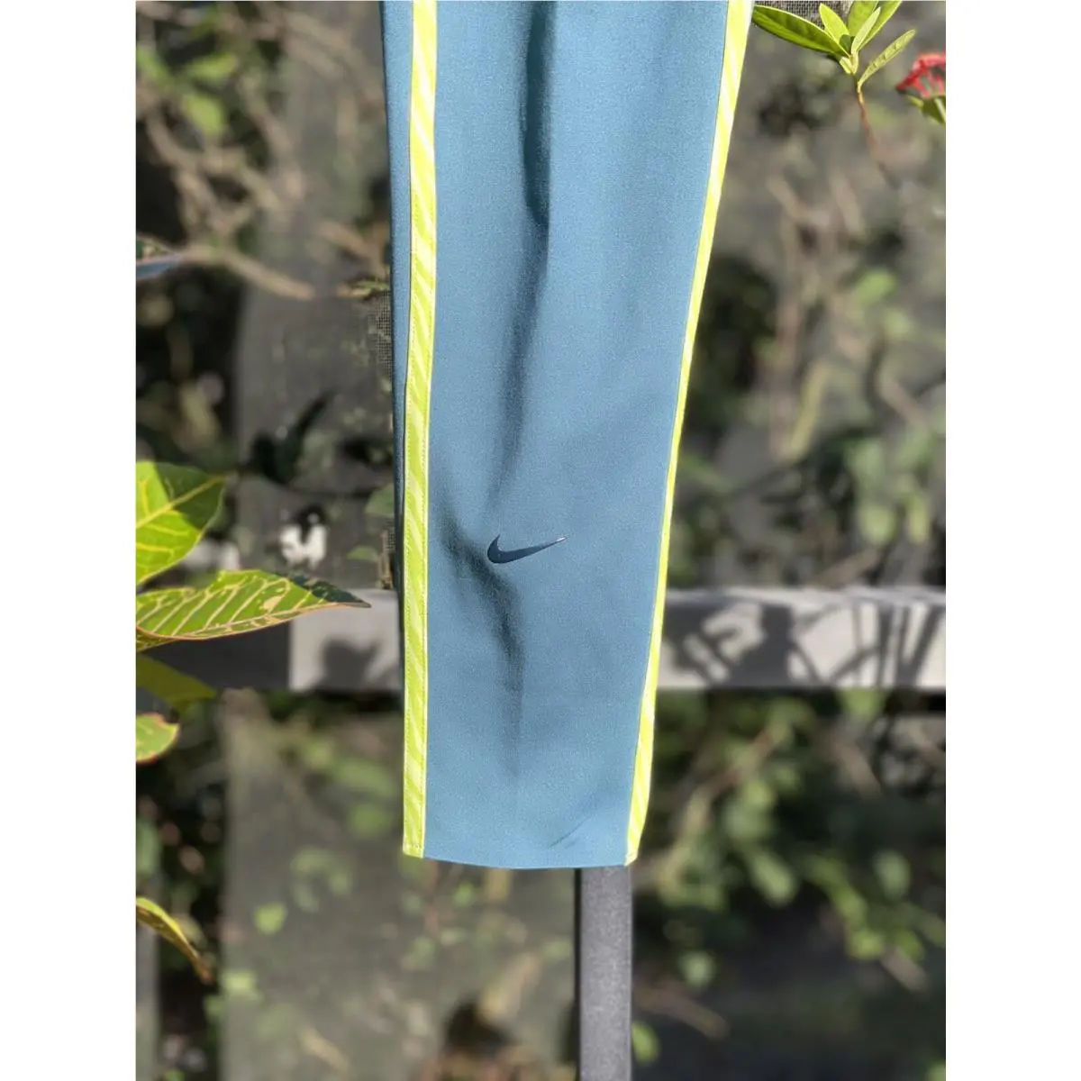 Nike clothing - Green 1