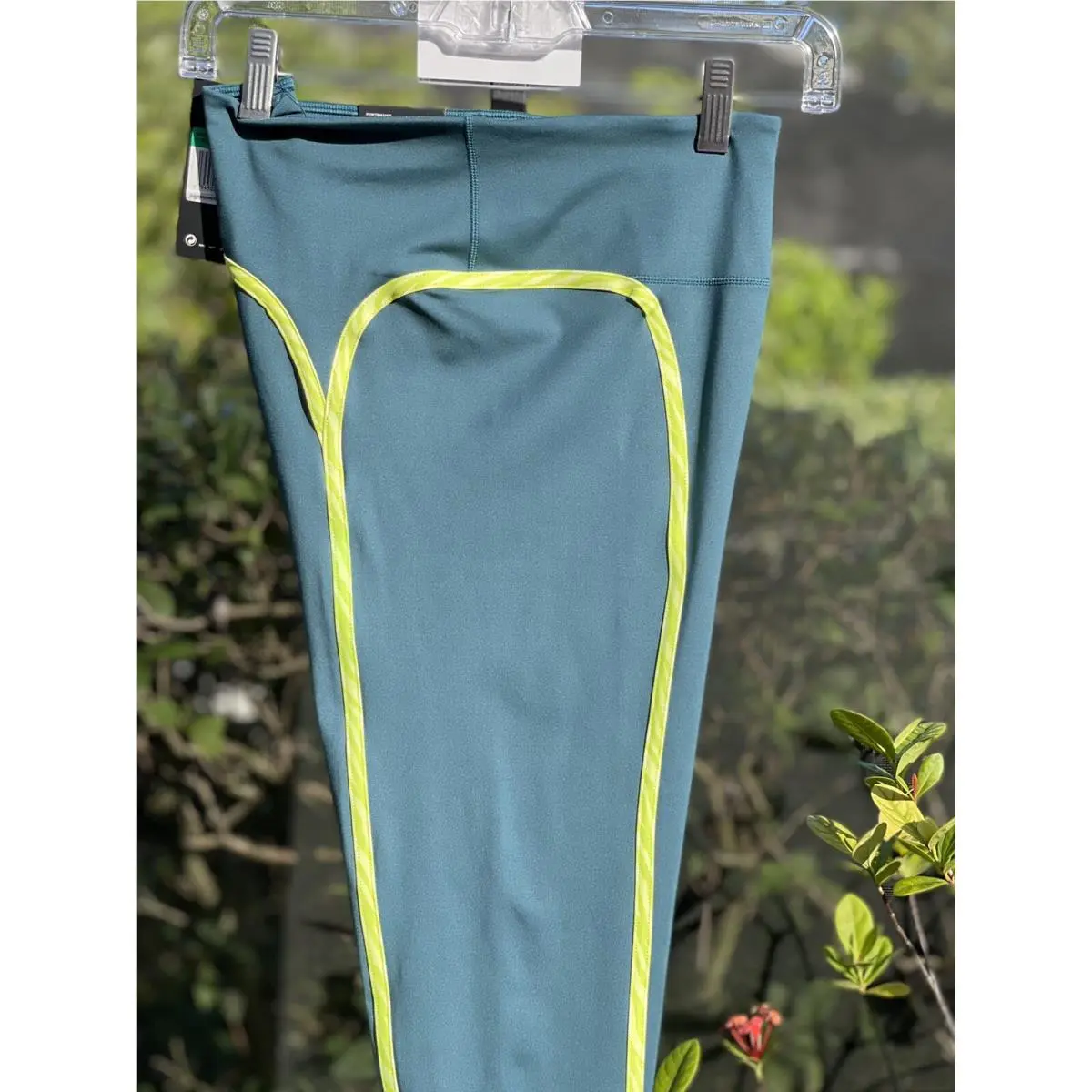Nike clothing - Green 2