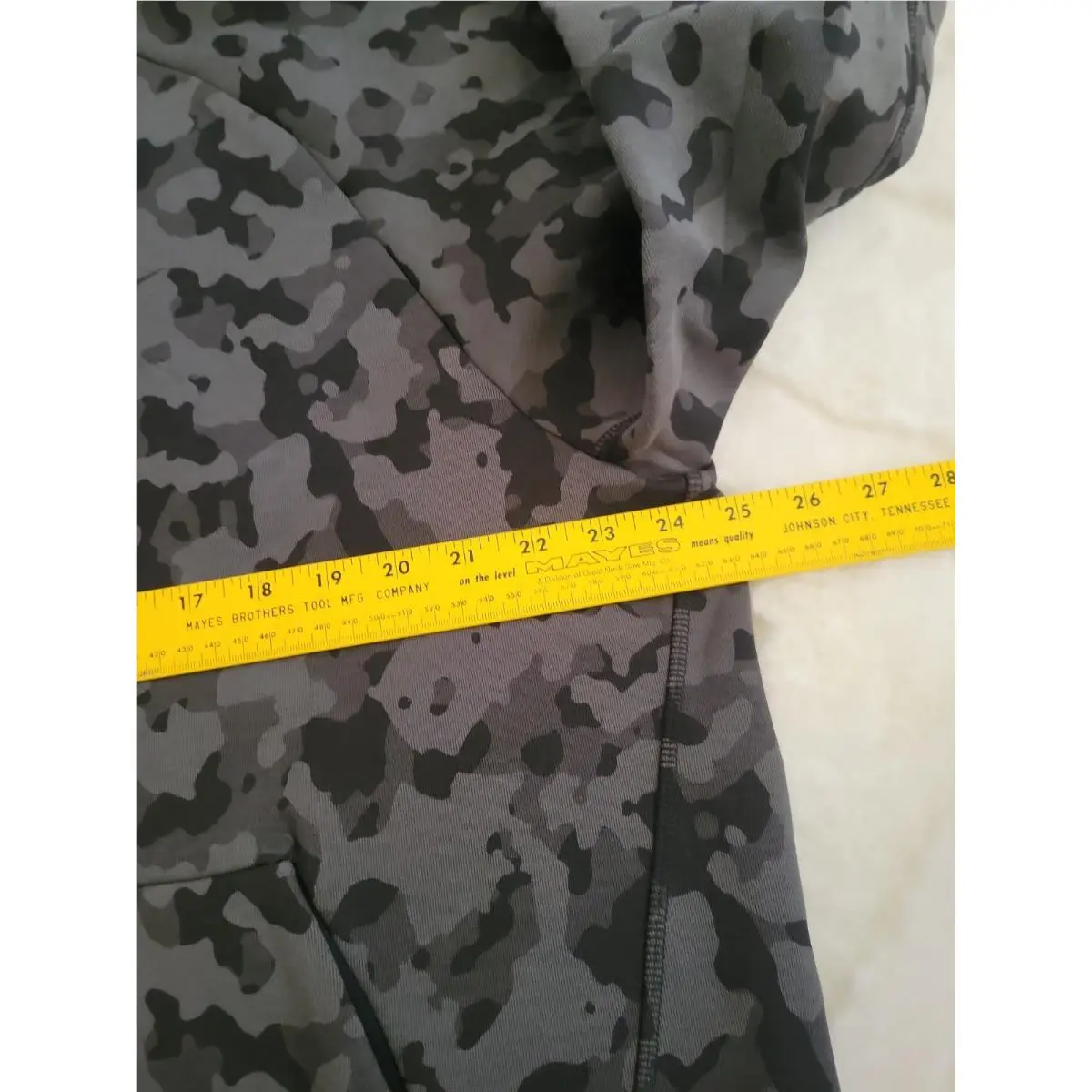 Nike clothing - CAMO 8
