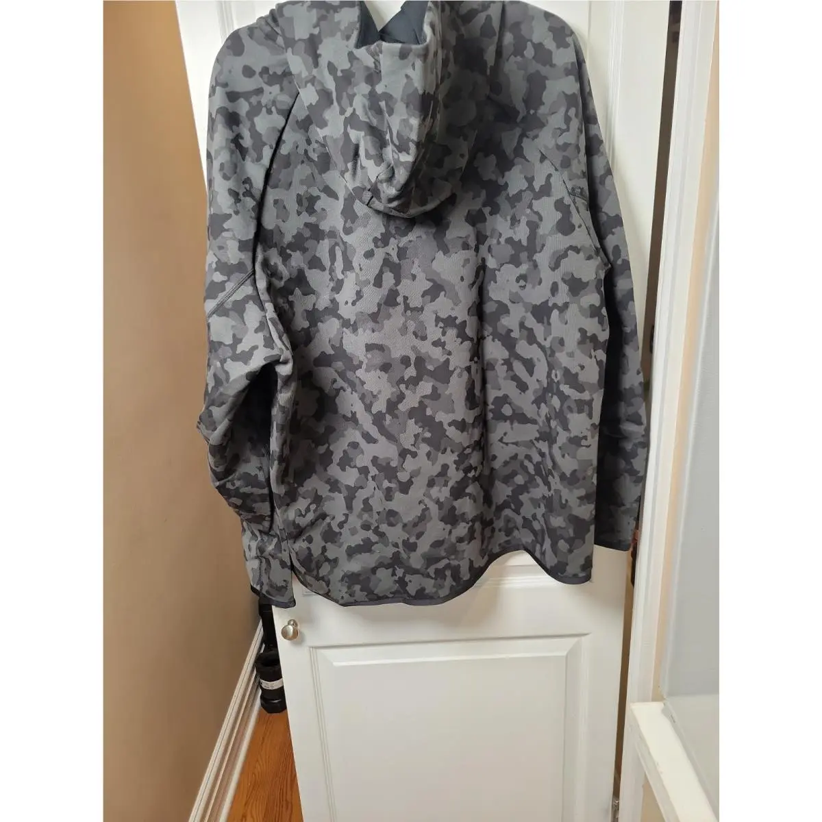 Nike clothing - CAMO 7