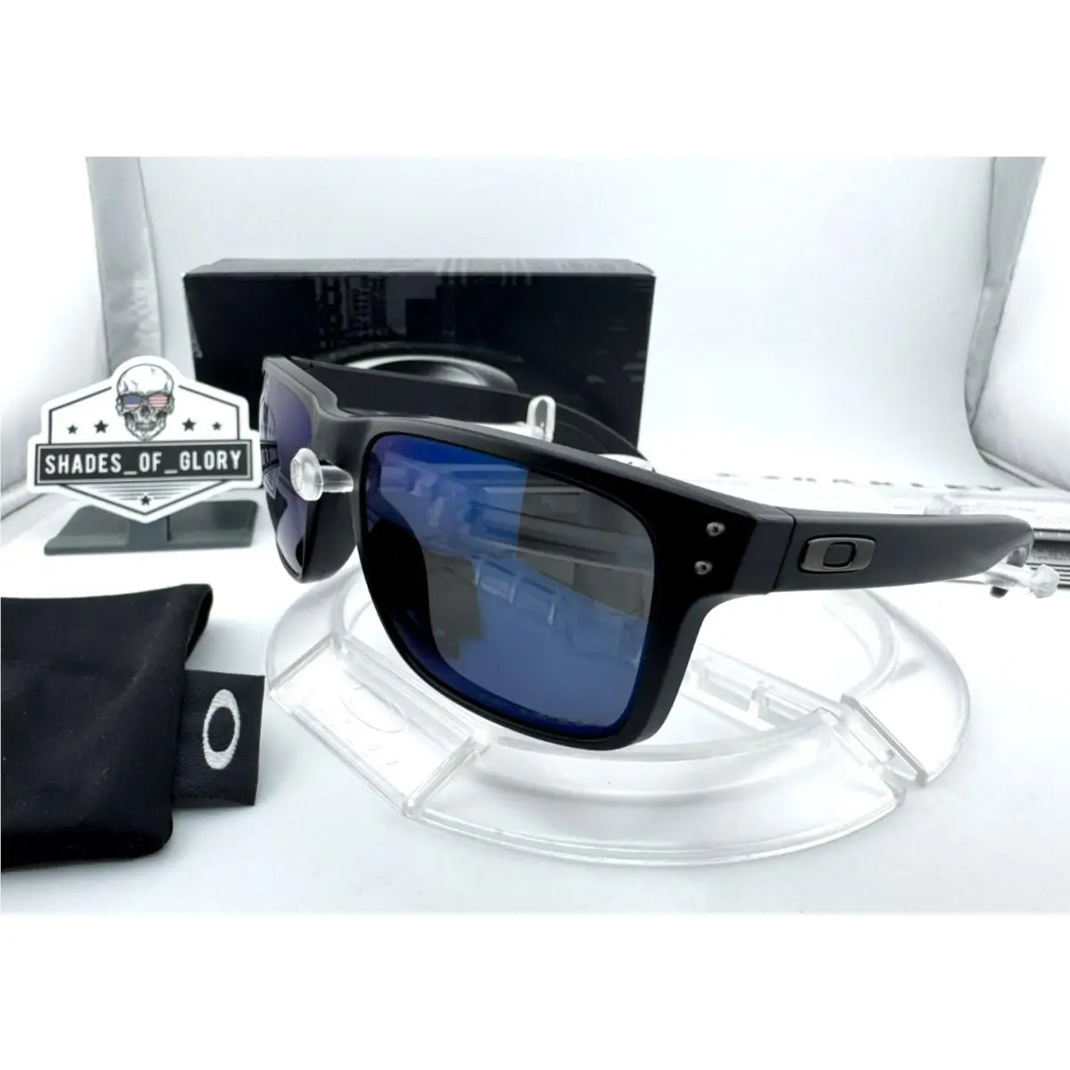 Oakley Holbrook Matte Black W/ Ice Iridium Polarized Blue Sunglasses OO9102-52