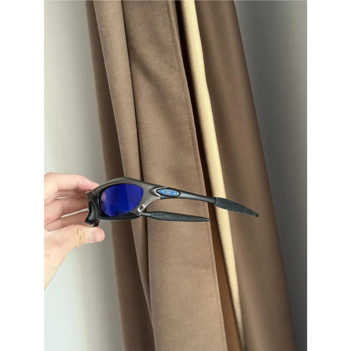Minute Splice Redux Black Blue Hype Vintage Sunglasses Gorpcore Usa Y2K by Oakley