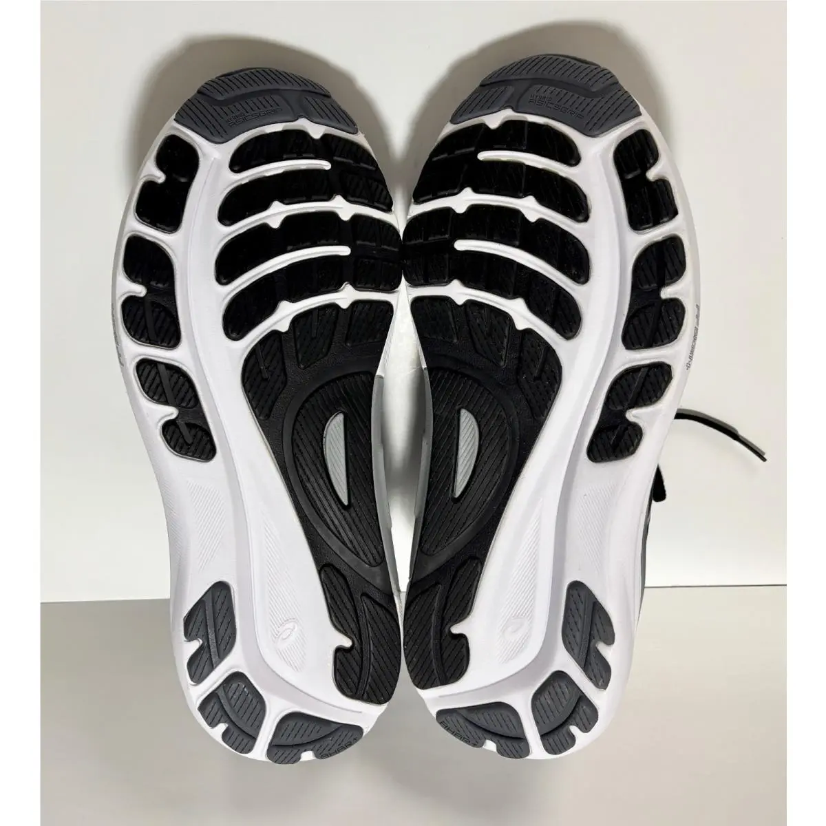 Asics shoes - ASICS - 1011B867-002 - Black/White (UPC: 0197298396479) 5