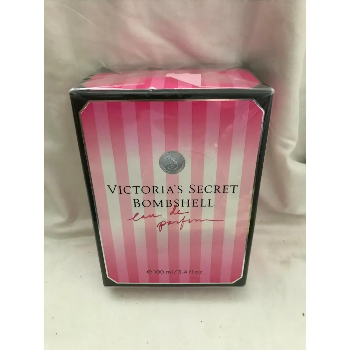 Victoria Secret Bombshell 3.4.FL.Oz Eau de Parfum Spray Box