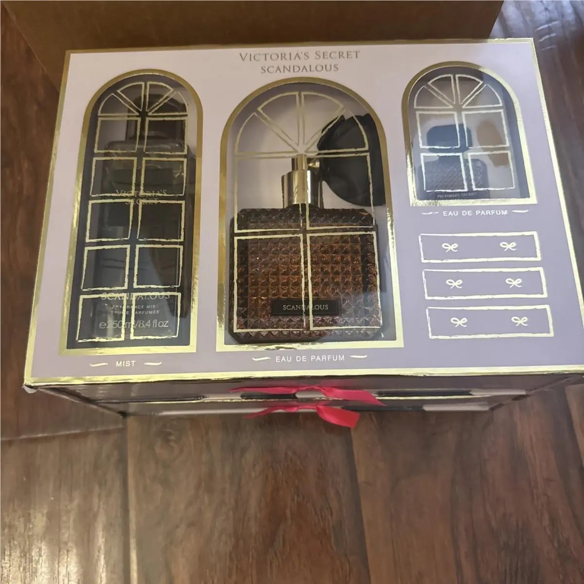 Victoria’s Secret 5 Pcs Scandalous Gift Box Set 3.4 Oz Perfume Lotion Wash Gel