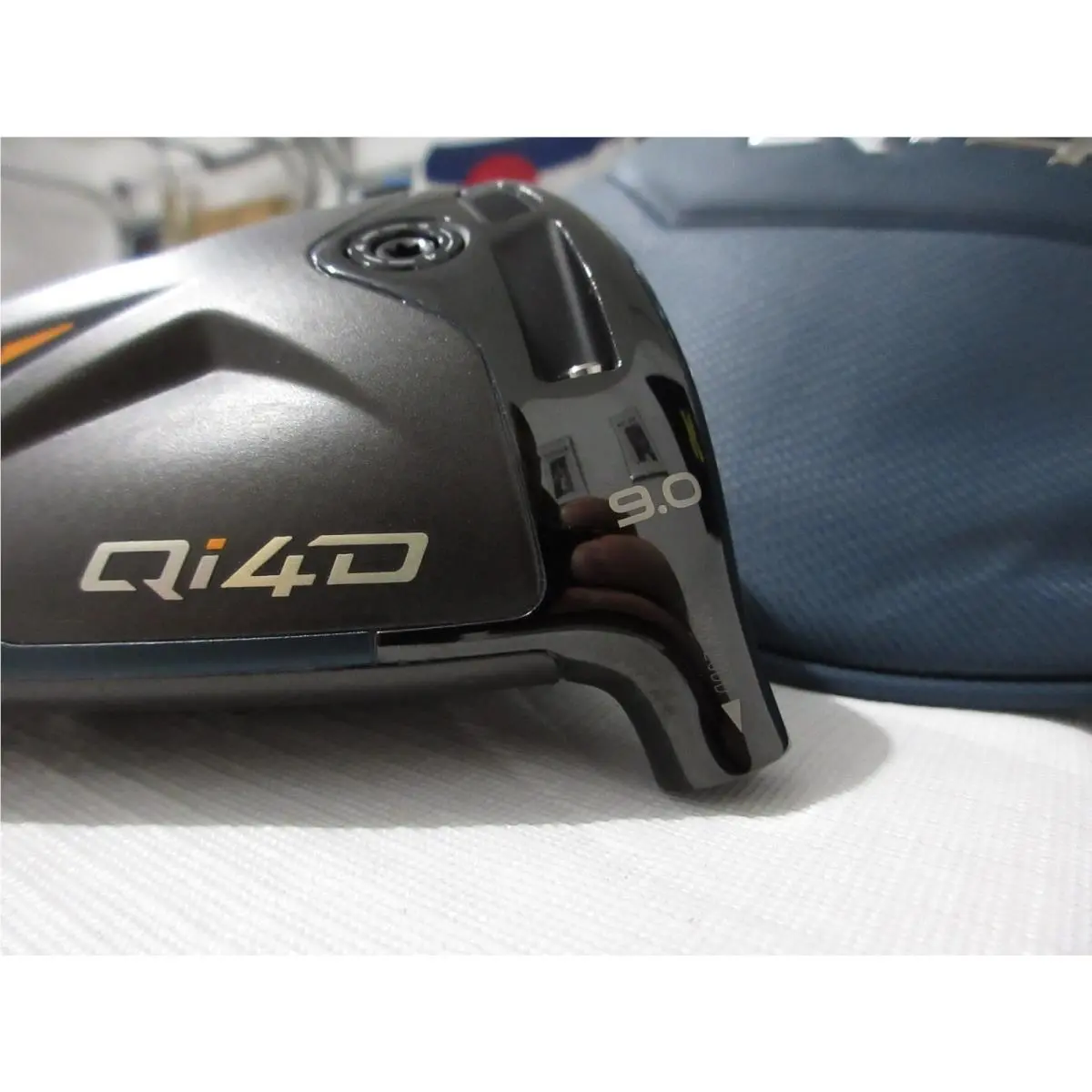 TaylorMade  - Qi4D 0