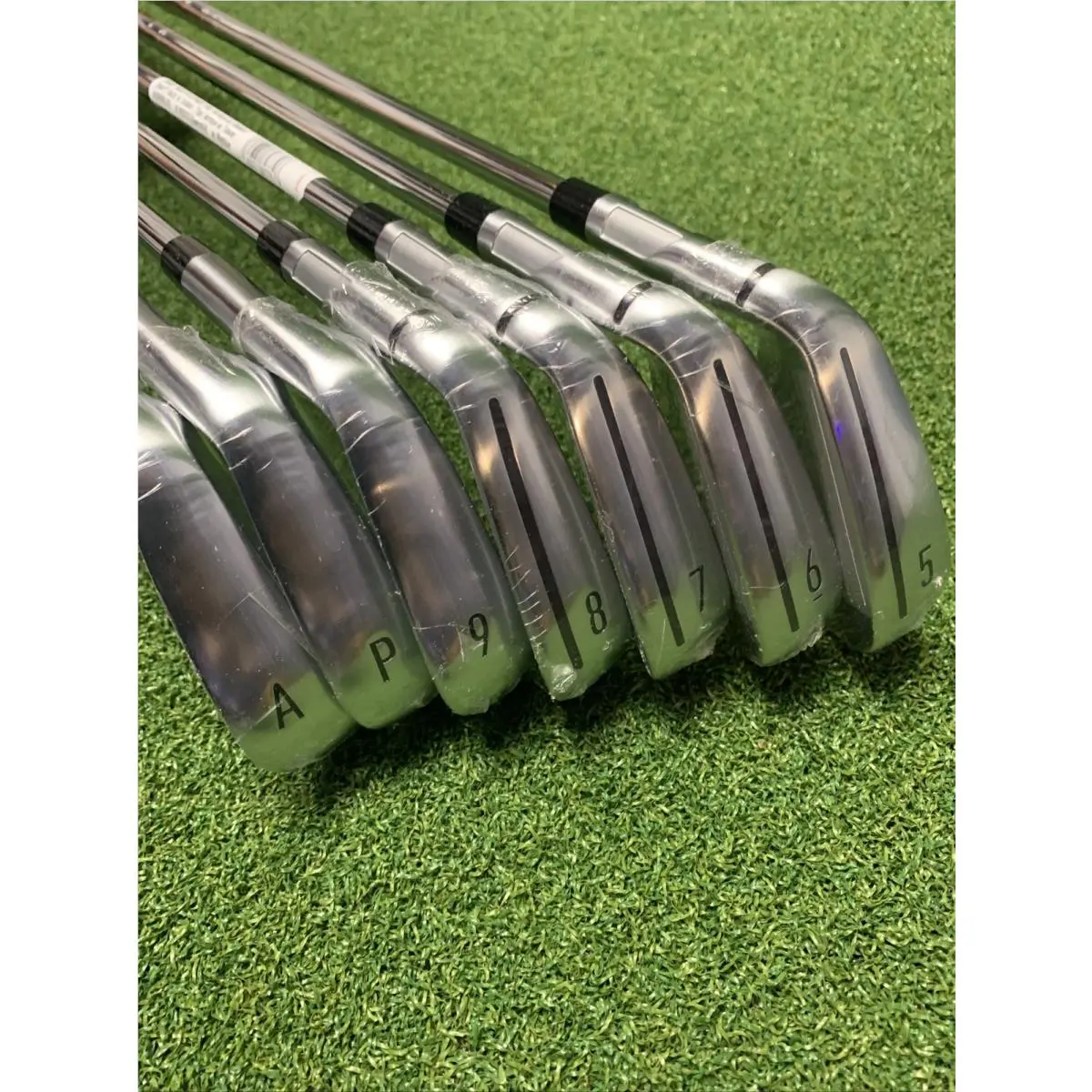 TaylorMade  - KBS MAX MT S|85 - KBS MAX - Silver, Lie Angle: Silver 2
