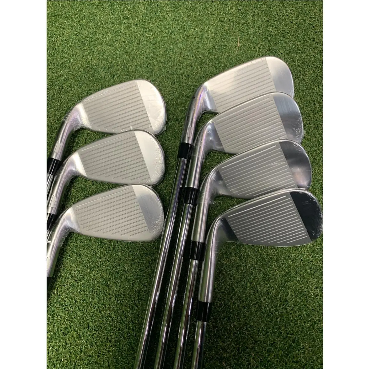 TaylorMade  - KBS MAX MT R|85 - KBS MAX - Silver, Lie Angle: Silver 1