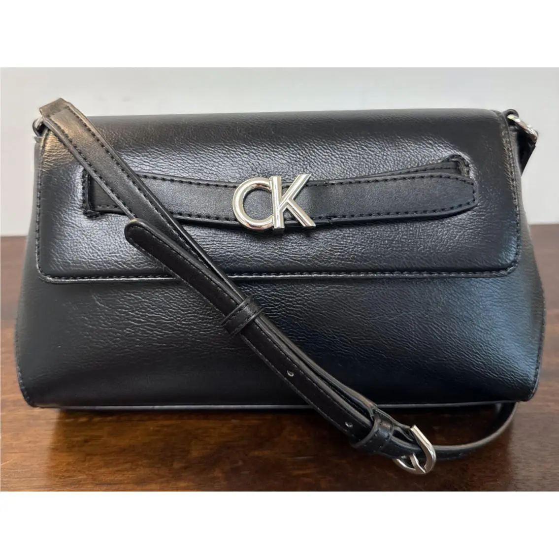 Calvin Klein Flap Crossbody Bag H6AEDAZ6 Black Leather Silver Hardware