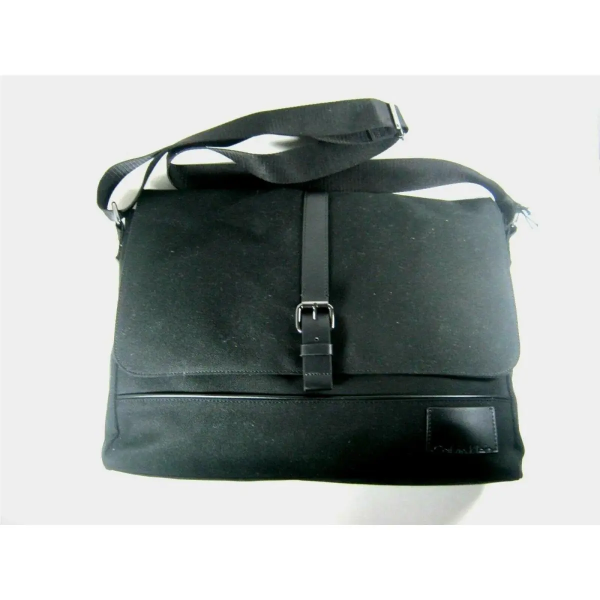 Calvin Klein CK Cotton Canvas Messenger Bag W/laptop Sleeve Black