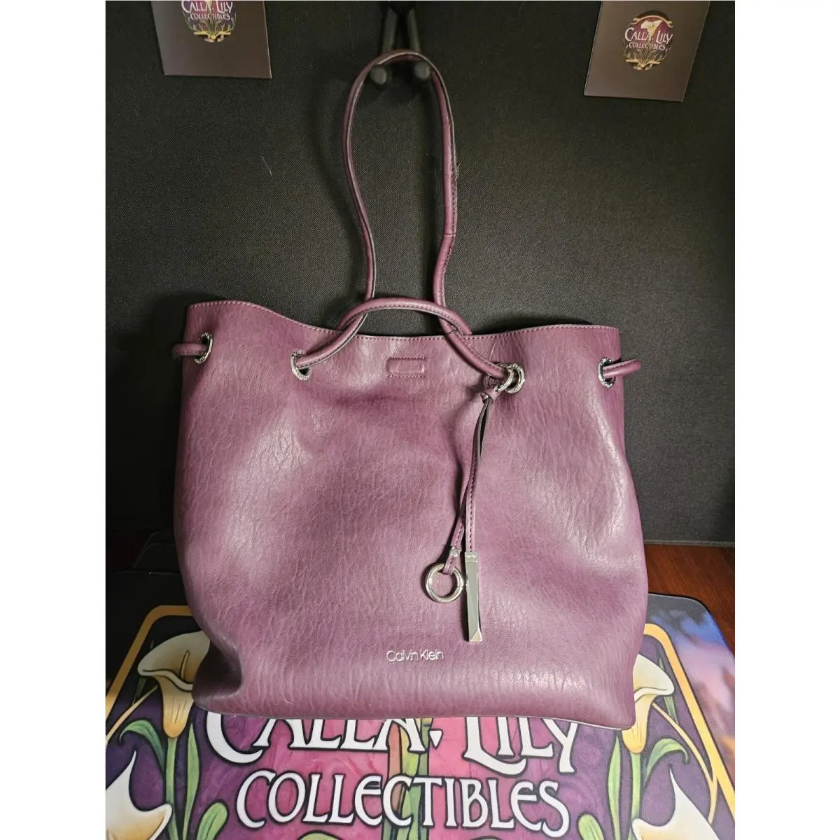 Plum Reversible Lg Tote W/clutch Insert and Dust Cover by Calvin Klein