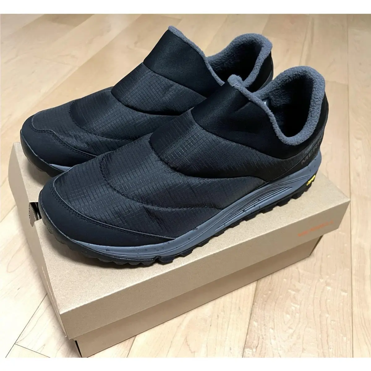 Merrell Men`s Nova Sneaker Moc Black Slip On Hiking Shoes Size 12M