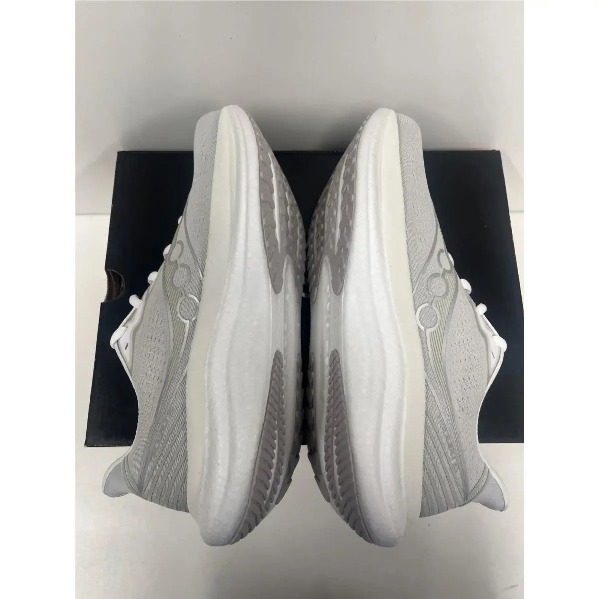 Saucony shoes - Saucony Triumph 23 - Triumph - Ivory/Mauve (142) 46