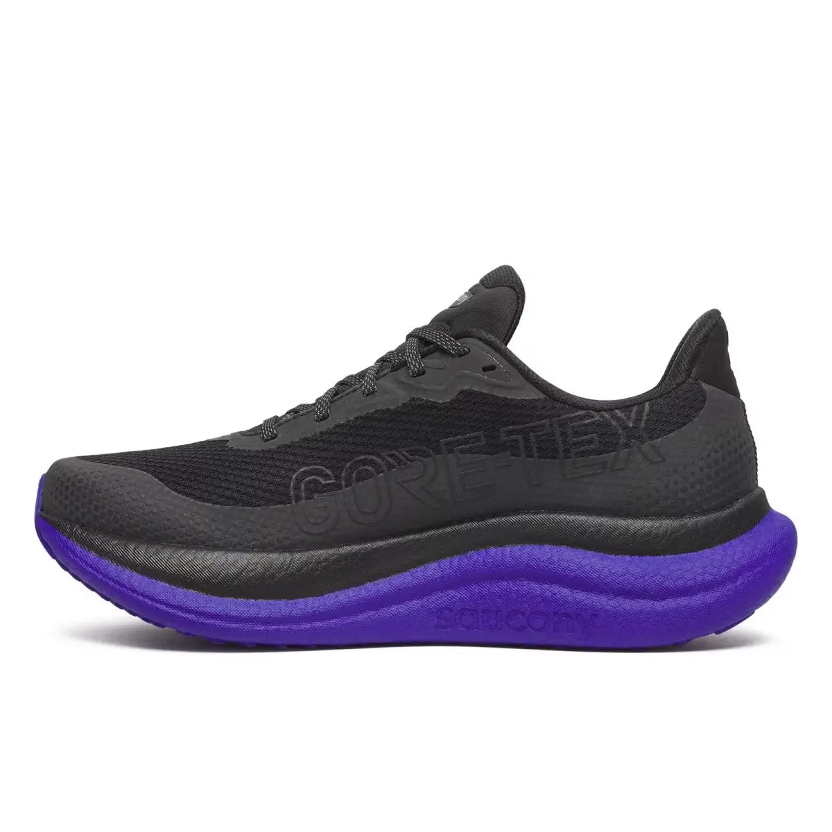 Saucony shoes - Triple Black 1