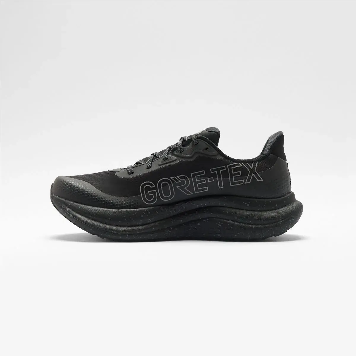 Saucony shoes - Triple Black 13