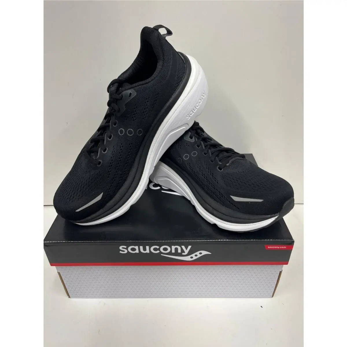 Saucony shoes - Saucony Hurricane 25 - Hurricane - Black/White (200) 0