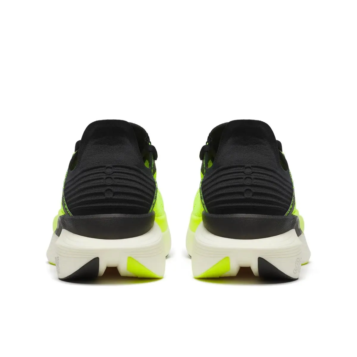 Saucony shoes - White | Mutant 8
