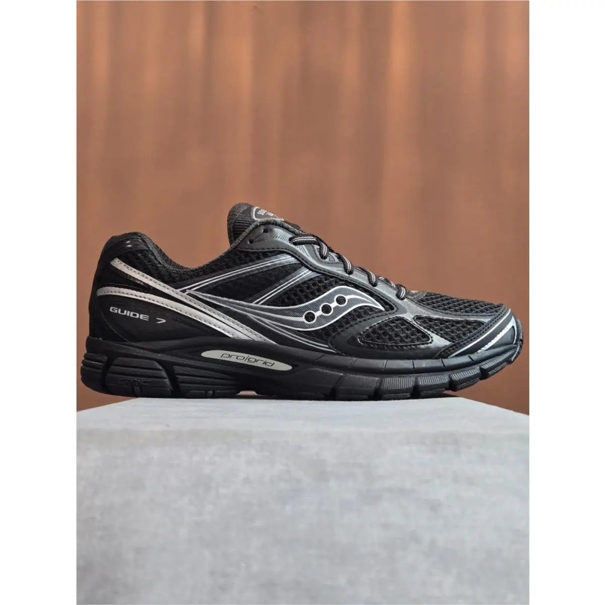 Saucony Progrid Guide 7 - Black Silver S70936-16 Men`s 8 / Women`s 9.5