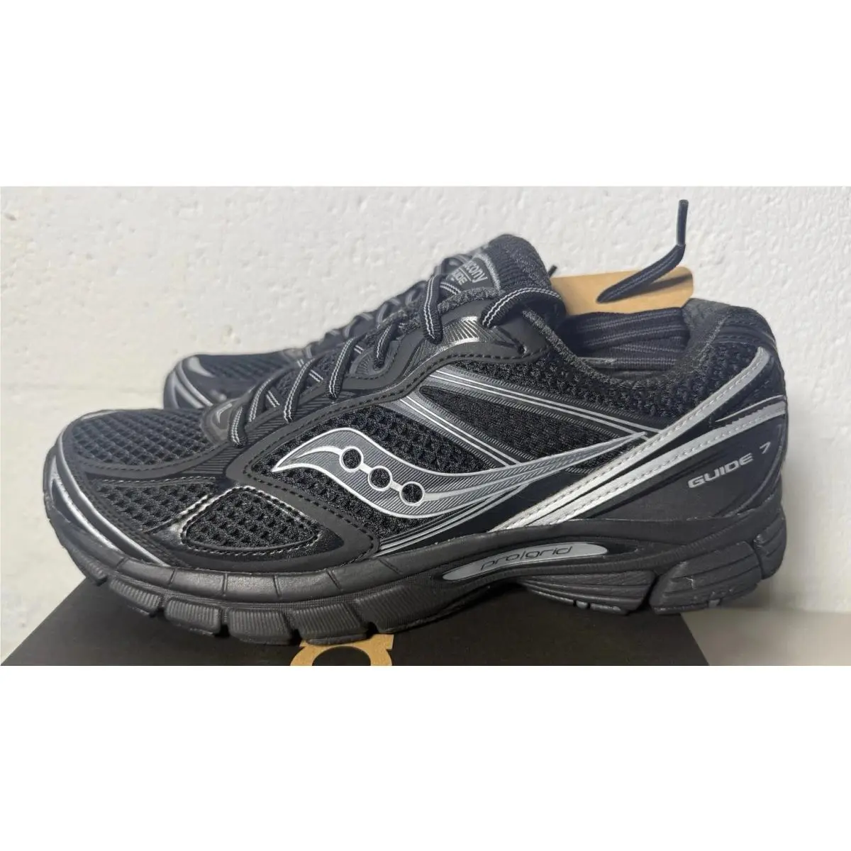 Saucony Progrid Guide 7 Black/silver Low Top Mesh Lace Up Sneakers Men Size 9.5