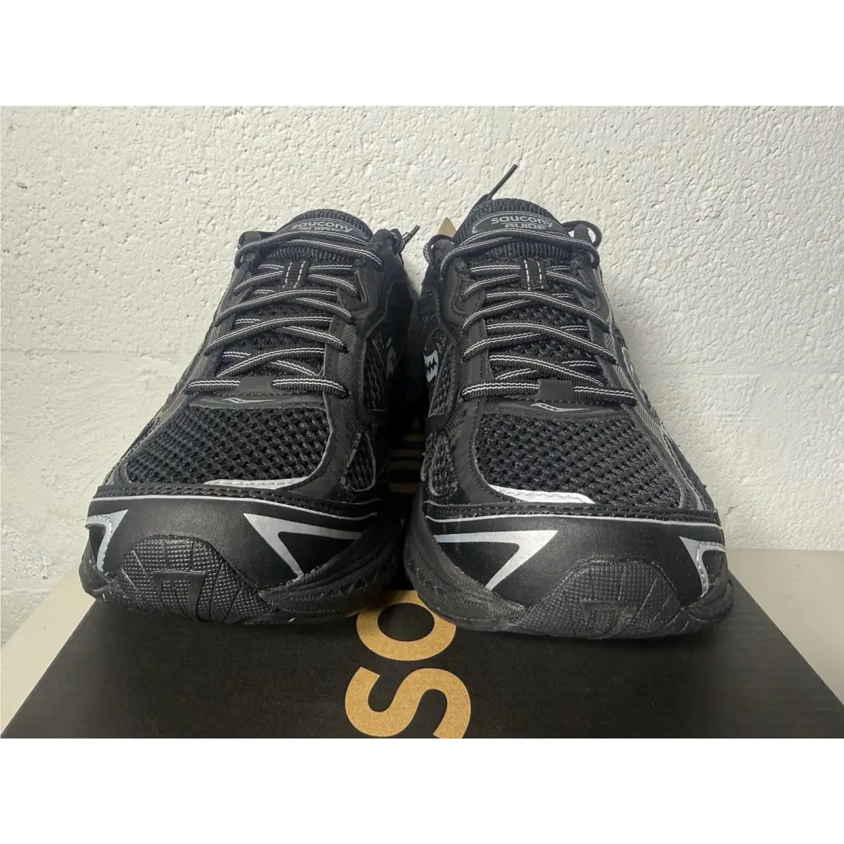 Saucony shoes - Saucony ProGrid Guide 7 - ProGrid Guide - S70936-16 - Black 0