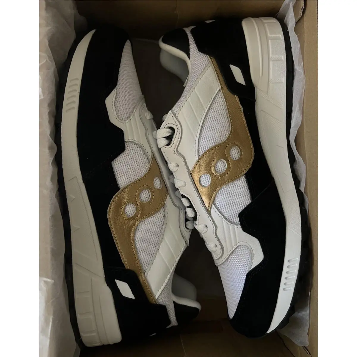 Saucony shoes - Saucony Shadow 5000 - Shadow - S70919-1 - White/Black/Gold 8