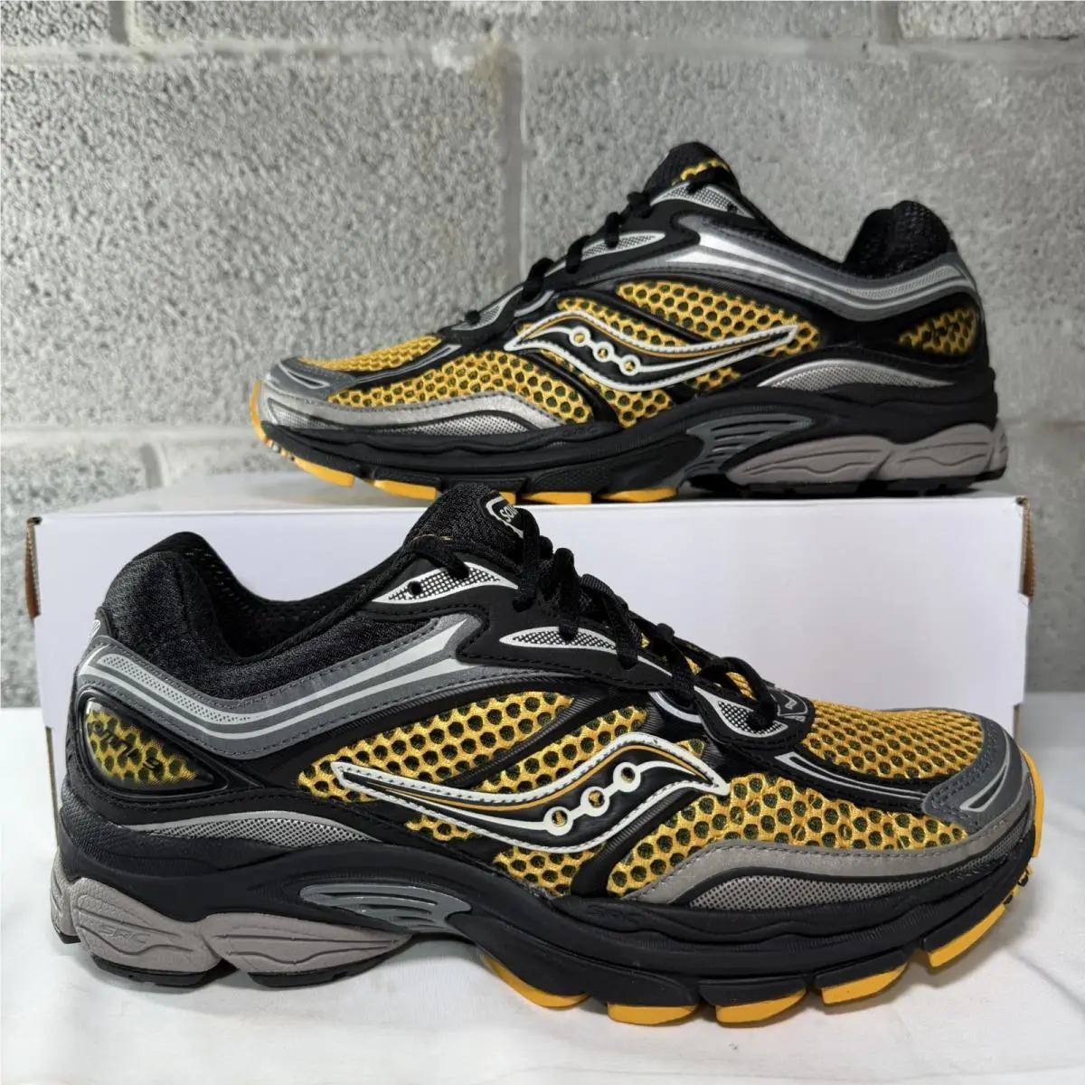 Saucony shoes - Saucony Progrid Omni 9 - Progrid Omni - Black 0