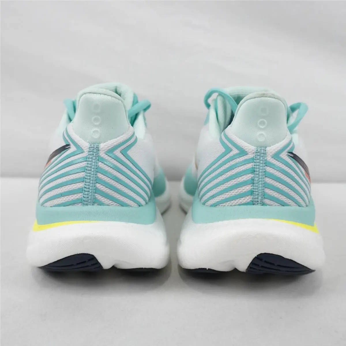 Saucony shoes - S11023130 - S11023-130 - Multicolor (UPC: 195021610533) 1