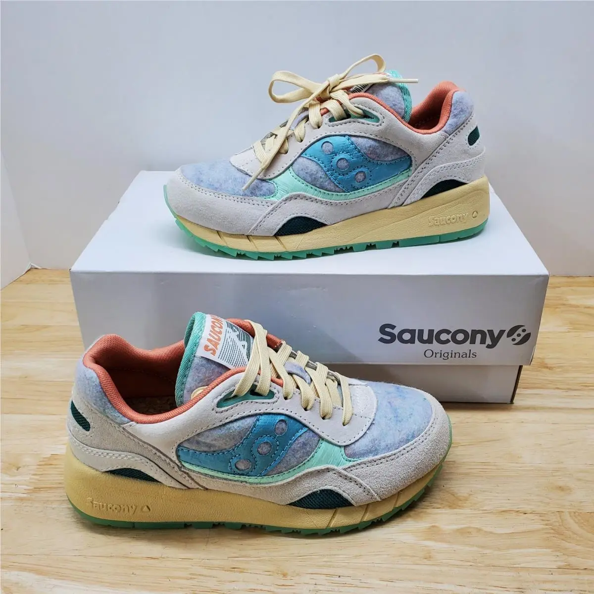 Saucony Shadow 6000 Gray Multi Color Mens 4.5 Women’s 6 Running Sneakers Box