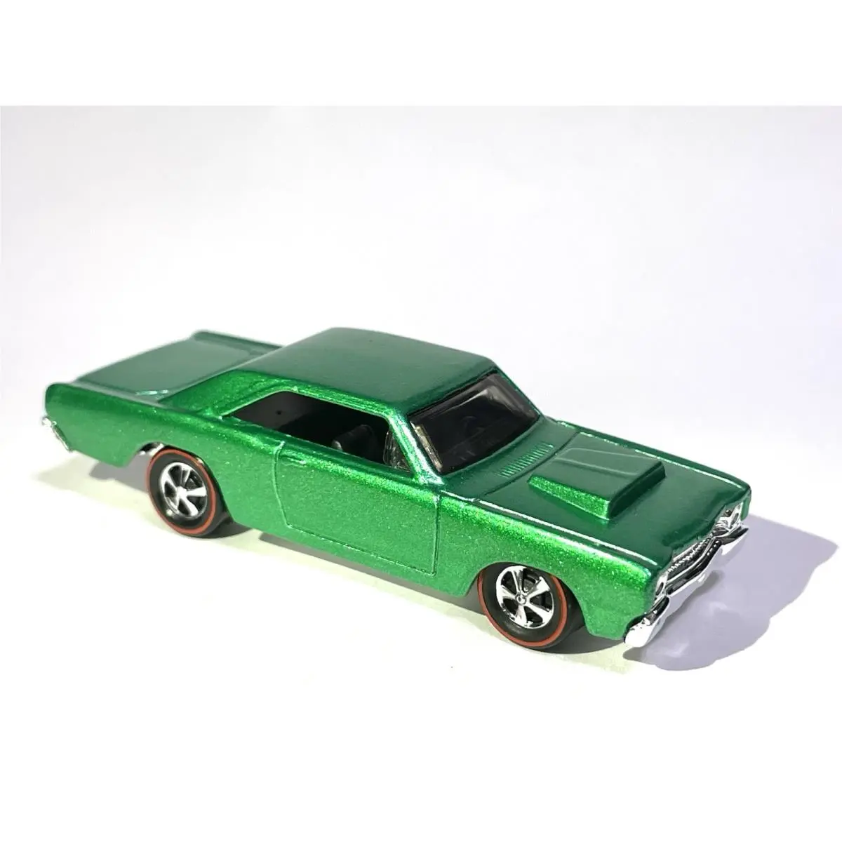Custom Made Redline Hot Wheels Metallic Green 68’ Dodge Dart