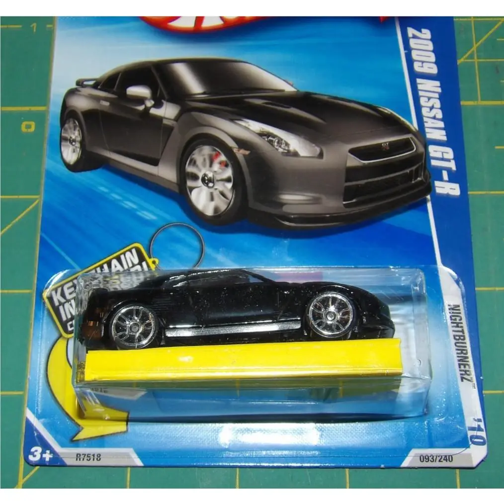 2010 Hot Wheels Nightburnerz - 2009 Nissan Gt-r w/ Deora II Keycha