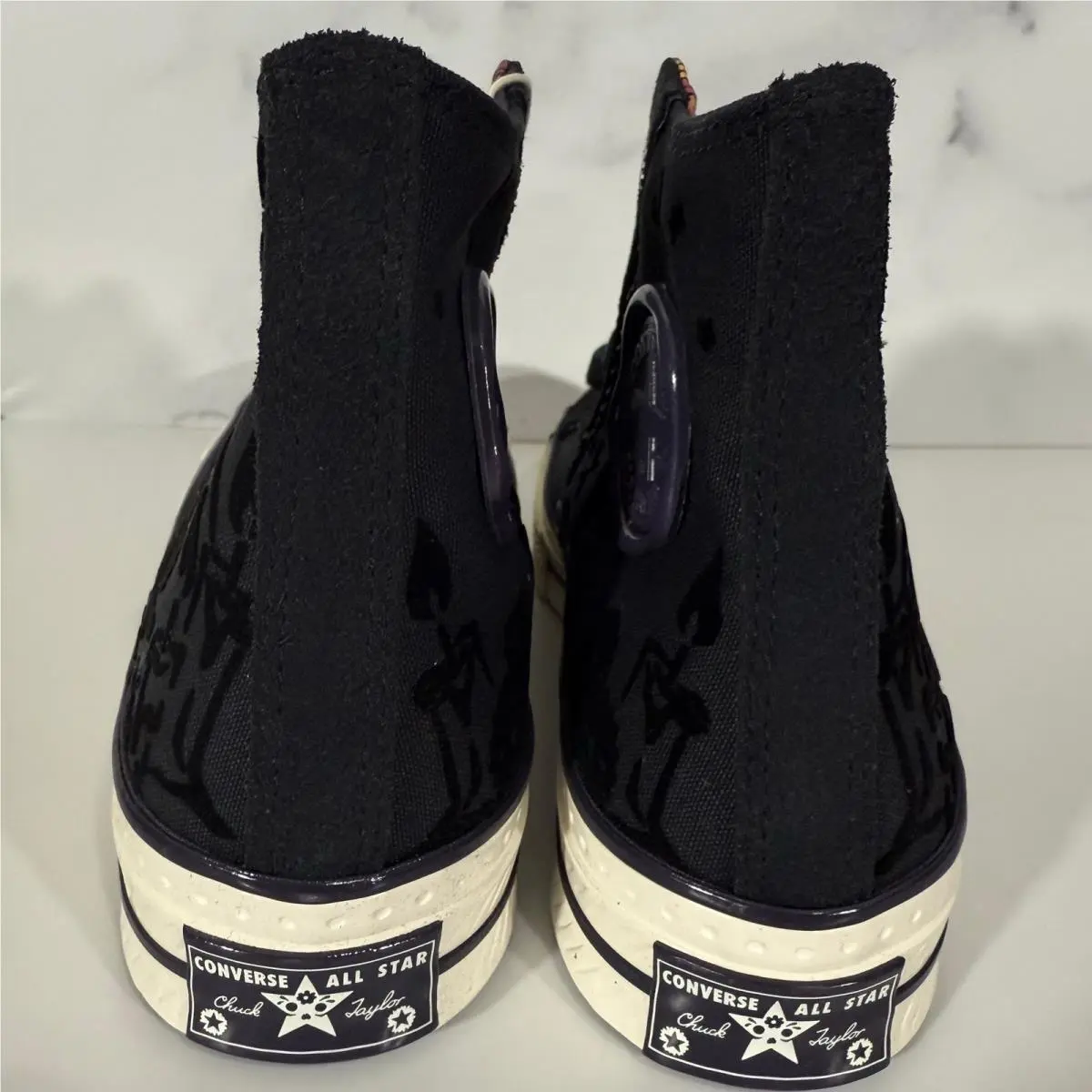 Converse shoes - Black 2
